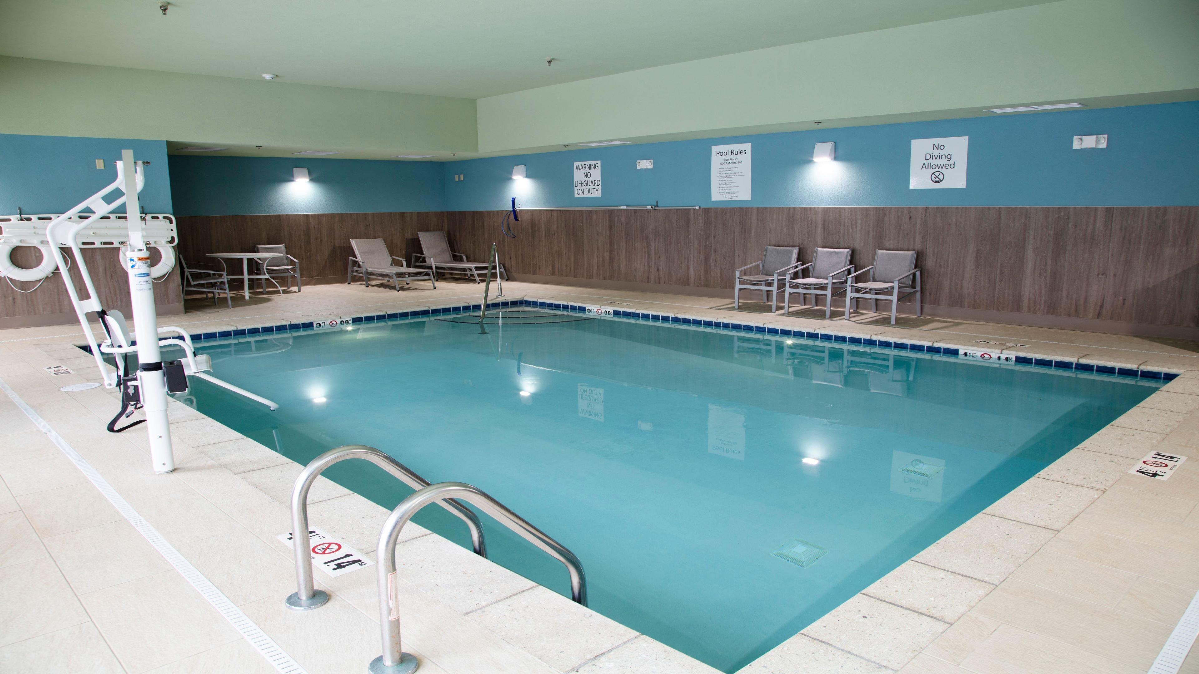 Holiday Inn Express & Suites - Marion By Ihg Exteriör bild